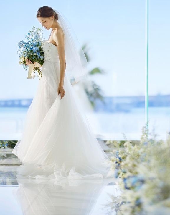 Mandarin Port (マンダリンポルト) ●BRASSグループ ドレス・衣装