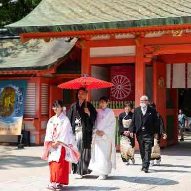 グラナダスィート オン ア ターブル 櫛田神社での神前式