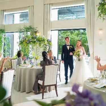 アイネスヴィラノッツェ大阪●クラウディアホールディングス カーテンがオープンし始まるアットホームパーティー