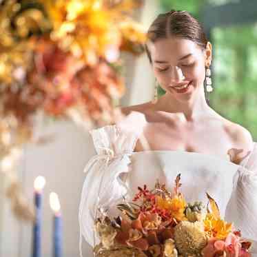 ソンブルイユ OSAKA WEDDING(SOMBREUIL OSAKA WEDDING) 一輪の花に想いを重ねて。心に残る美しいウェディングシーン