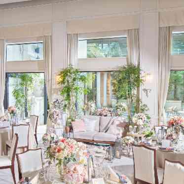 アイネスヴィラノッツェ大阪●クラウディアホールディングス おふたりらしい会場コーディネートをご提案