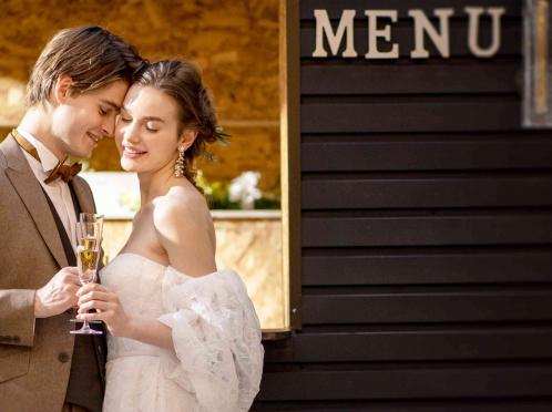 アイネスヴィラノッツェ大阪●クラウディアホールディングス ドレス・衣装