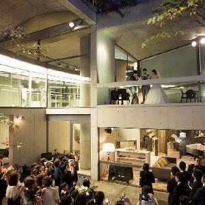 夜の外観はよりフォトジェニック