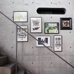 まるでふたりのアートギャラリーのように館内を自由にコーディネート