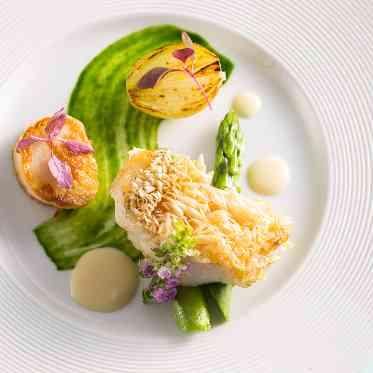 神戸迎賓館 旧西尾邸 おふたりの大切な一日が、ゲストのみなさまの五感に、記憶に、刻まれるような一皿を。