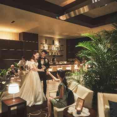 ラグナスイート NAGOYA 　ホテル＆ウェディング 大人花嫁には、ムーディーな雰囲気で楽しむことも可能！