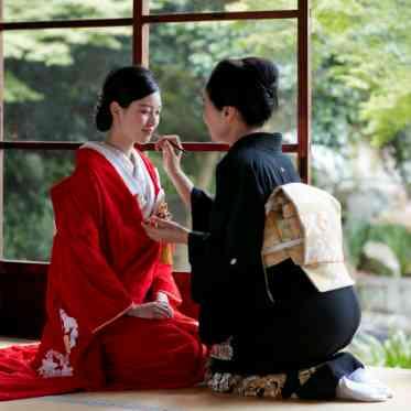 THE SODOH HIGASHIYAMA KYOTO(ザ ソウドウ 東山京都)  紅差しの儀式で母と温かな語らいの時間を