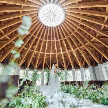 グランドプリンスホテル大阪ベイ 木漏れ日が差し込む非日常空間