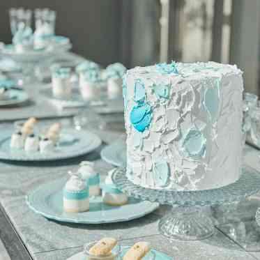 グランドプリンスホテル大阪ベイ シェフと打合せして自分だけのオリジナルデザートビュッフェをゲストに提供