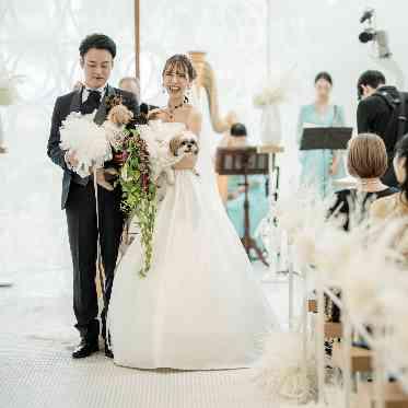 グランドプリンスホテル大阪ベイ Eternityのチャペルではリングドックなど愛犬と一緒の挙式が人気