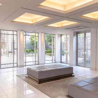 グランドプリンスホテル大阪ベイ 会場にはリビングスペースも併設。こちらにも愛犬OKなので披露宴中も一緒に