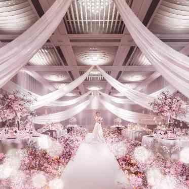 THE MARK GRAND HOTEL ゴージャスな装飾も叶うホテルライクな一面も