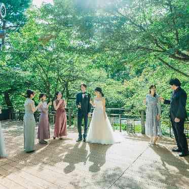 SHOZAN RESORT KYOTO(しょうざんリゾート京都) 会場から併設したデッキで自由な時間を過ごして
