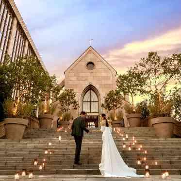 ベルクラシック大阪 夕景での撮影も幻想的