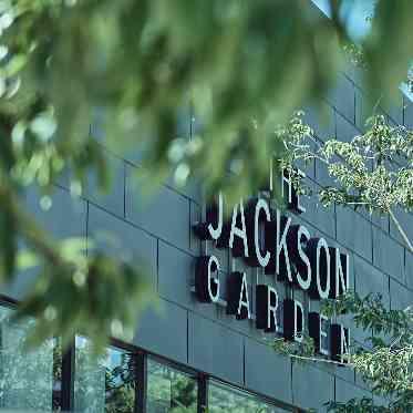 ザ ジャクソン ガーデン（THE JACKSON GARDEN） 都会らしさと自然の融合