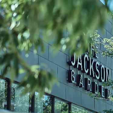 ザ ジャクソン ガーデン（THE JACKSON GARDEN） 都会らしさと自然の融合