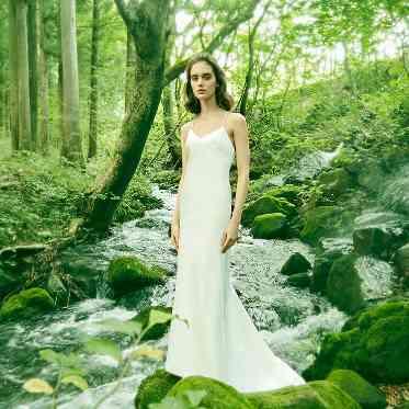 ザ ジャクソン ガーデン(THE JACKSON GARDEN) 【FOUR SIS & CO. 】一生で一番美しく輝けるドレスコレクション