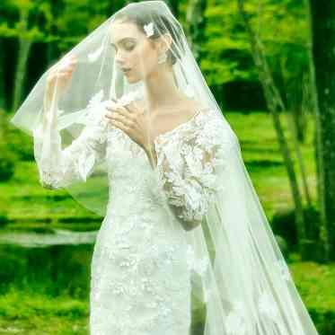 ザ ジャクソン ガーデン(THE JACKSON GARDEN) 【FOUR SIS & CO. 】一生で一番美しく輝けるドレスコレクション