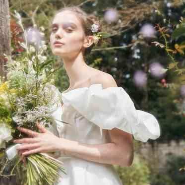 ザ ジャクソン ガーデン(THE JACKSON GARDEN) 【FOUR SIS & CO. 】一生で一番美しく輝けるドレスコレクション