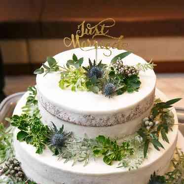 WOLFGANG・PUCK(ウルフギャング・パック) 会場に合わせて
ウェディングケーキもオリジナルで
デザインできます