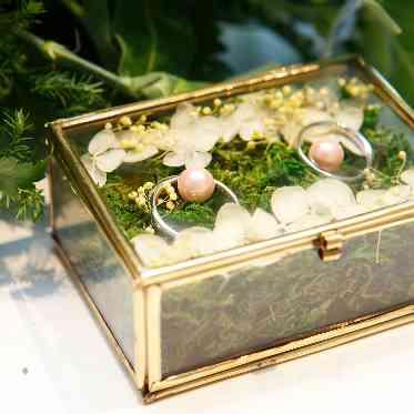 WOLFGANG・PUCK(ウルフギャング・パック) 指輪の交換で使用するリングピロー
レンタルも可能ですが
ご家族様の手づくりも素敵