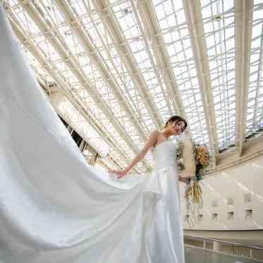 WOLFGANG・PUCK(ウルフギャング・パック) エレベーターフロアは吹き抜けで開放的♪