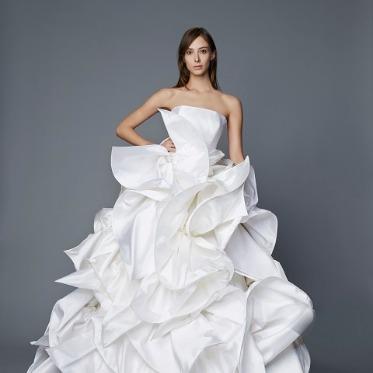 WOLFGANG・PUCK(ウルフギャング・パック) アクセサリー等の小物類が
衣装代金に含まれているので安心です