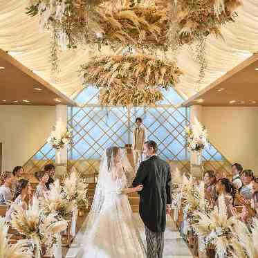 CELESTE（セレスト） 光と木の温もりに包まれる誓いの瞬間