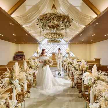 CELESTE（セレスト） 自然美と優雅さが調和するモダンチャペル