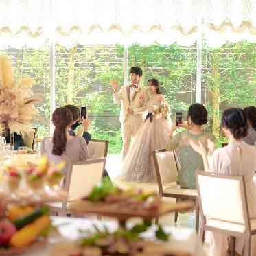 CELESTE(セレスト) 笑顔と拍手に包まれる、幸せの入場シーン