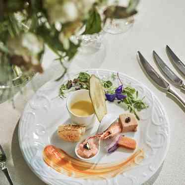 ルシアスガーデン 新鮮な⾷材本来の味わいを⽣かした料理