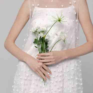 ルシアスガーデン 運命の1着を見つけて