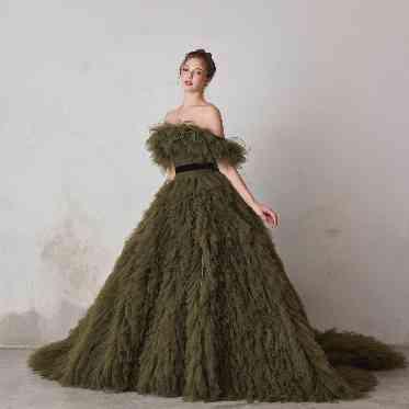 ルシアスガーデン 運命の1着を見つけて