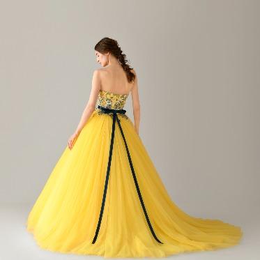 ルシアスガーデン 運命の1着を見つけて