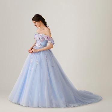 ルシアスガーデン 運命の1着を見つけて