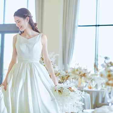 ザ・リバーサイドテラス広島ツリーズスクエア 上質で気品を感じるシンプルな披露宴会場