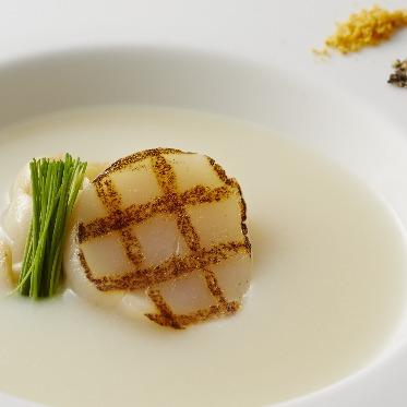 ホテルモントレ銀座 帆立貝のビスクスープ