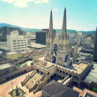 St. ヴァレンタイン福山/FIVESTAR WEDDING St.ヴァレンタインでゲストにも大人気の空撮ドローンがダイナミックな動画&写真。