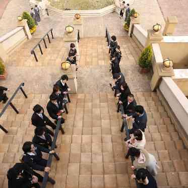 St. ヴァレンタイン福山/FIVESTAR WEDDING 大聖堂からの大階段!St.ヴァレンタインならではの華やかな光景♪