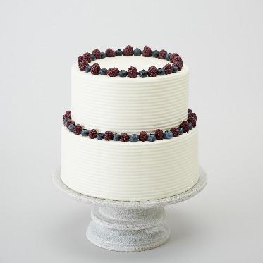 シンプルなケーキもトレンドです。