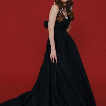 人気カラードレス。