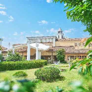 プリムローズ/FIVESTAR WEDDING 非日常の感じていただける正面ガーデン