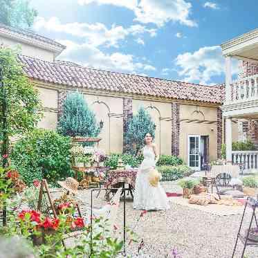 プリムローズ/FIVESTAR WEDDING 青空の中華やかな空間でガーデンイベントを