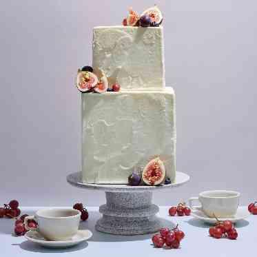 プリムローズ/FIVESTAR WEDDING 「ラフレシール」シンプル×無花果 シックでトレンド感の溢れる大人の雰囲気に