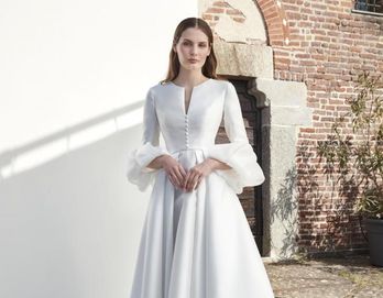 ヒルトン名古屋 ドレス・衣装の写真2