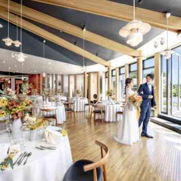 THE MORRIS ガーデン入場などのサプライズも