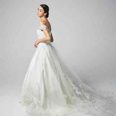 "甘くなりすぎない 大人のロマンティック“