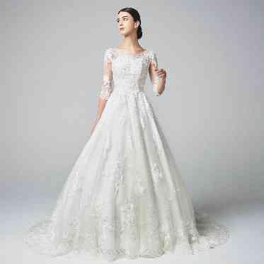 "甘くなりすぎない 大人のロマンティック“