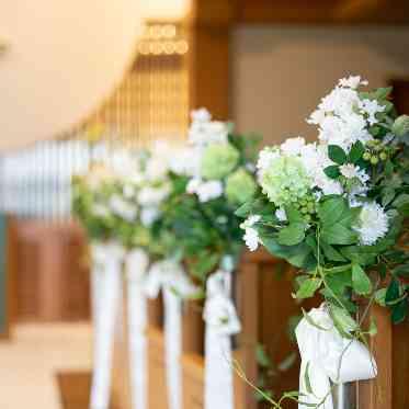 HOTEL PLAZA KOBE(ホテルプラザ神戸) チャペル装花はお好みに合わせて変更可能!打合せでフローリストに相談して♪