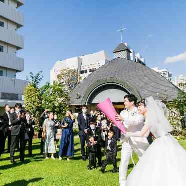 HOTEL PLAZA KOBE(ホテルプラザ神戸) 全員参加型演出「パラシュートベア」はお子様ゲストに大人気!